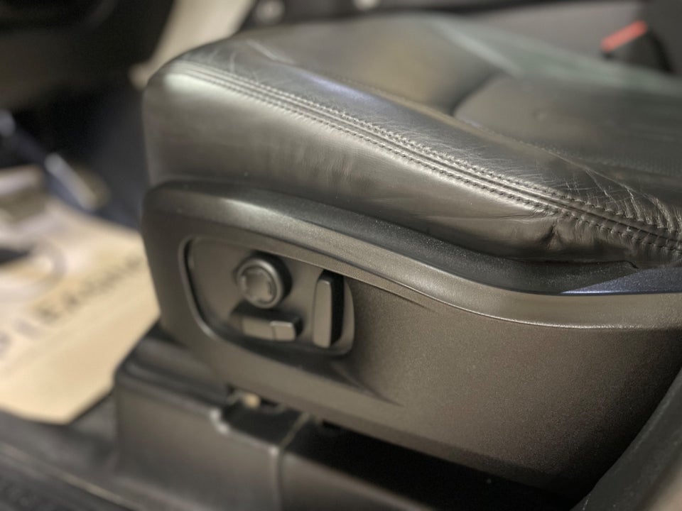 Land Rover Defender 110 3,0 D250 Hard Top HSE aut. Van 5d