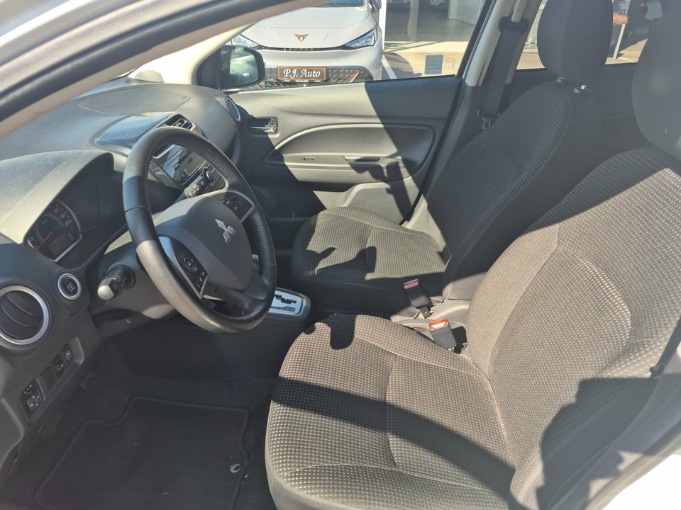 Mitsubishi Space Star 1,2 Intense CVT 5d