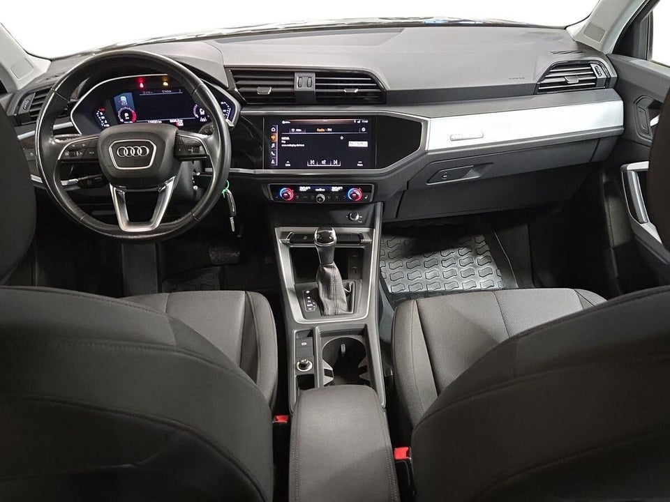 Audi Q3 35 TFSi Advanced S-tr. 5d