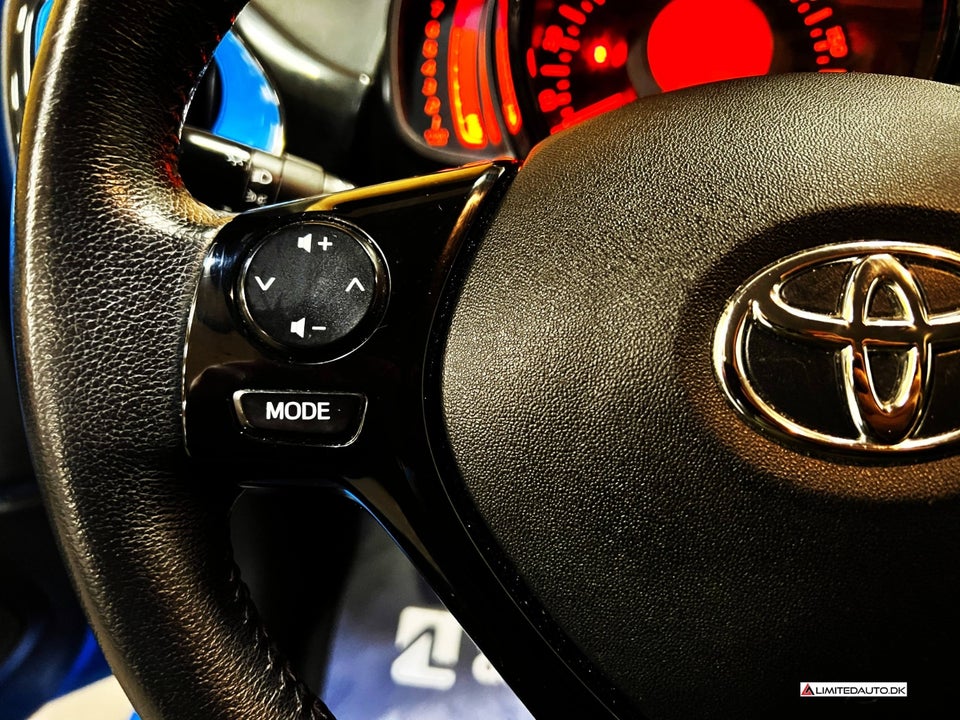 Toyota Aygo 1,0 VVT-i x-cite 5d