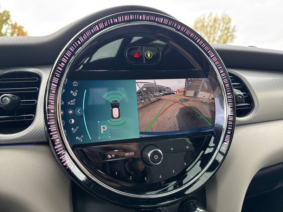 MINI Cooper SE Classic Trim 3d