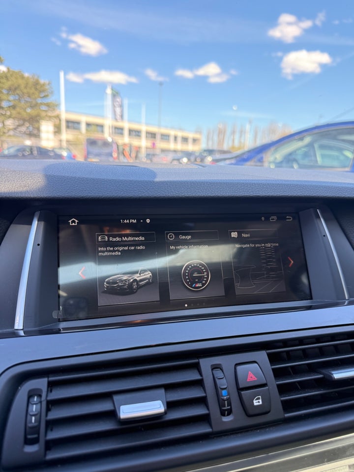 BMW 523i 3,0  4d