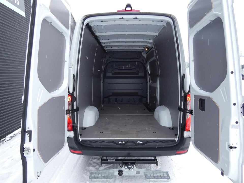 Mercedes Sprinter 317 2,0 CDi A2 Kassevogn aut. RWD