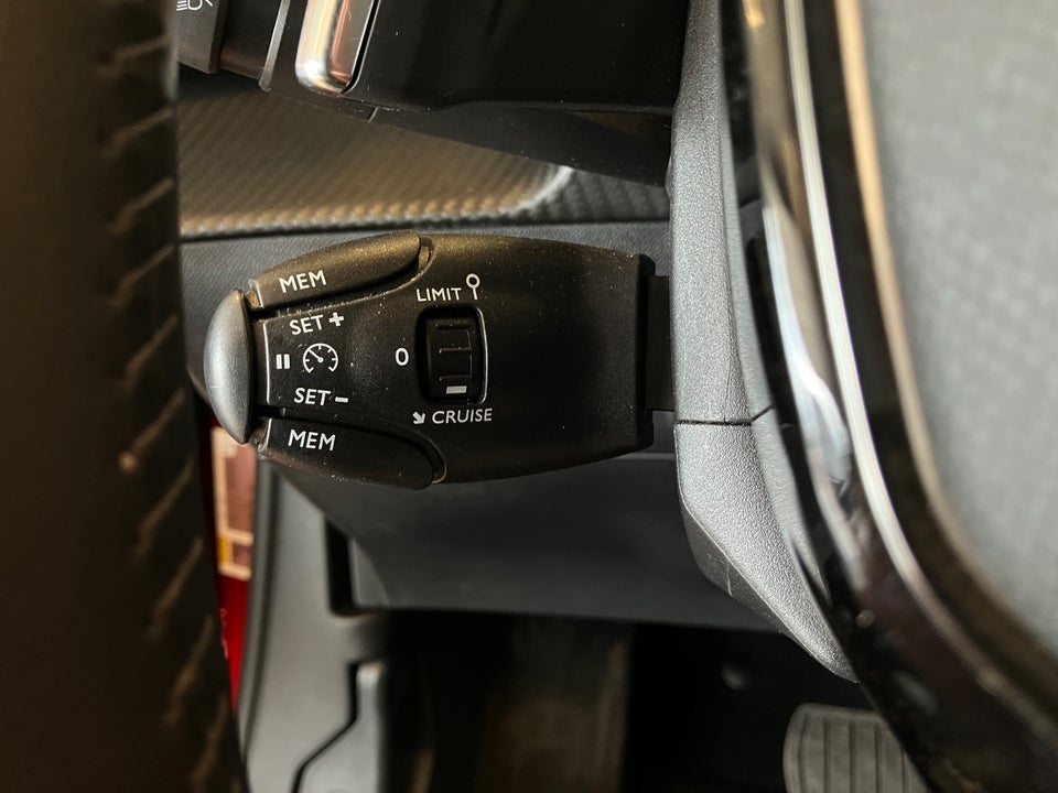 Peugeot 2008 1,2 PureTech 130 Active Pack EAT8 5d