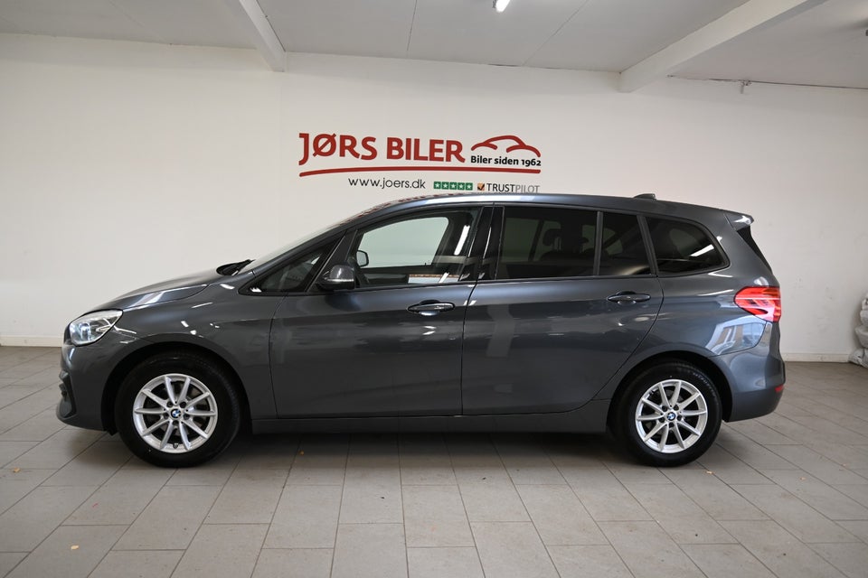 BMW 216i 1,5 Gran Tourer Connected 7prs 5d