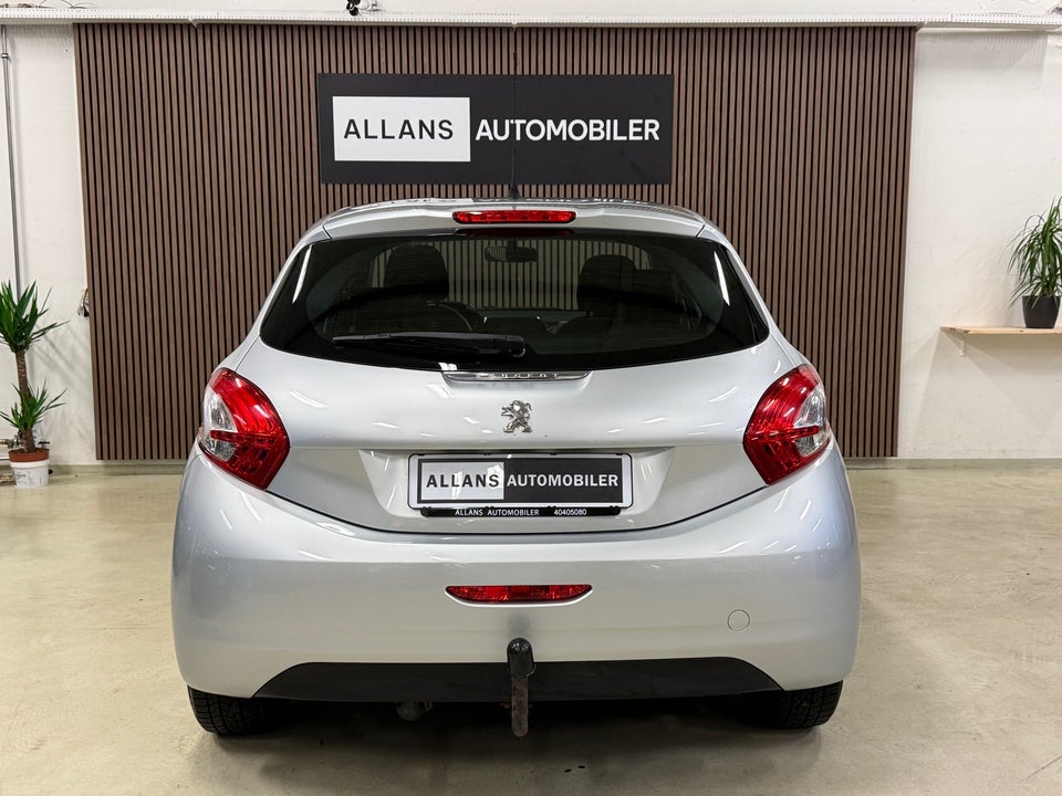 Peugeot 208 1,2 VTi Active 5d