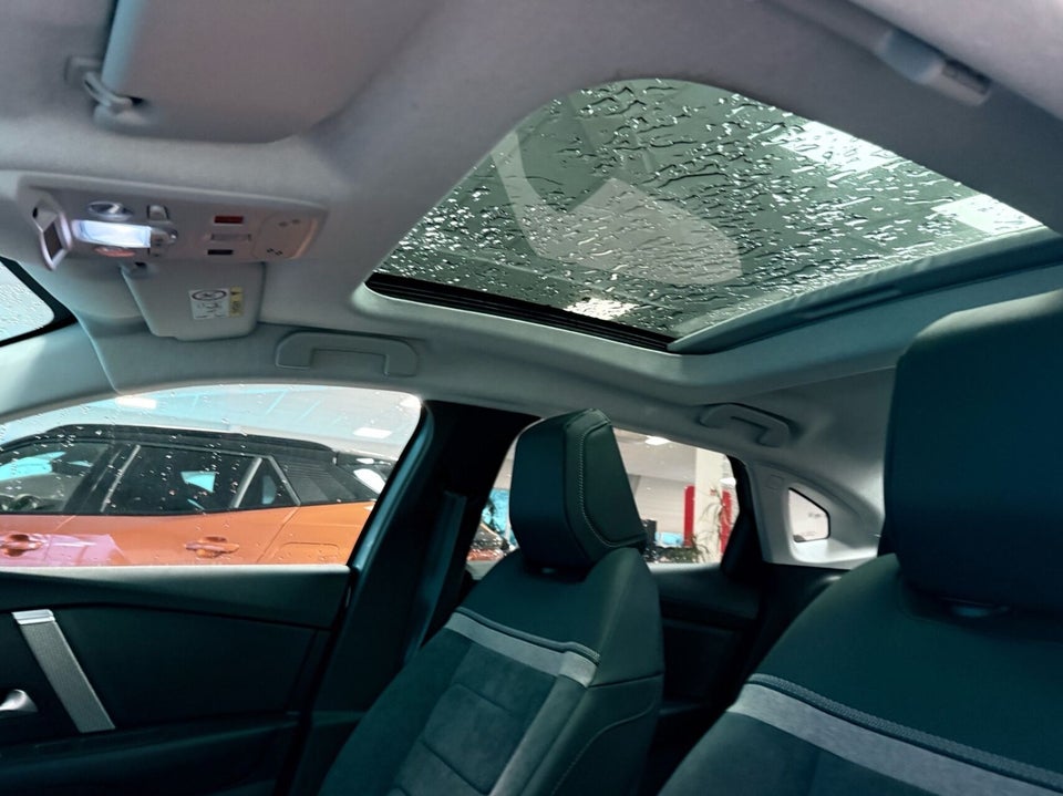 Citroën ë-C4 X 50 Palais Sky 4d