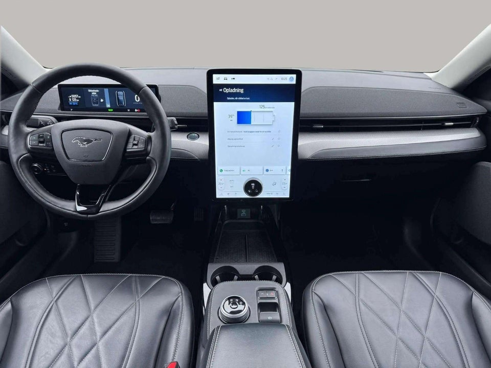 Ford Mustang Mach-E 88 Extended Range AWD 5d
