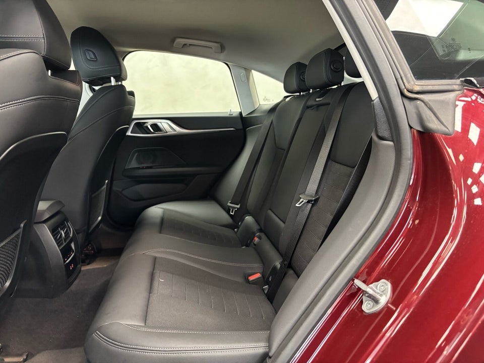 BMW i4 eDrive40 Charged 5d