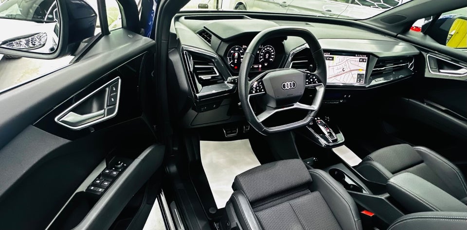 Audi Q4 e-tron 35 S-line 5d