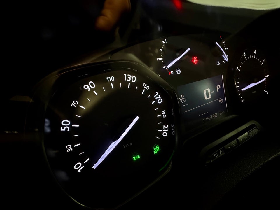Peugeot Expert 2,0 BlueHDi 122 L3 Premium EAT8 Van
