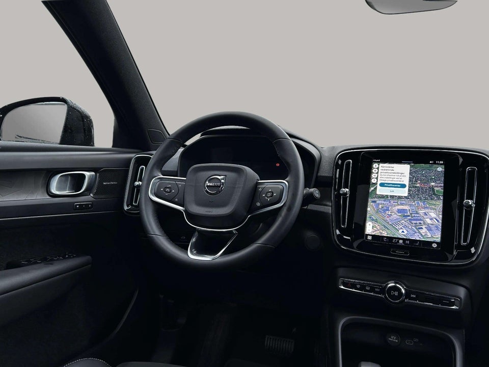 Volvo EX40 Extended Range Black Edition 5d