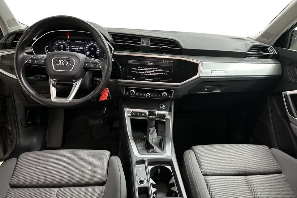 Audi Q3 45 TFSi e Attitude plus S-tr. 5d