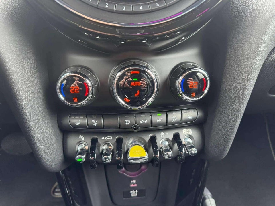 MINI Cooper SE Maximise 3d