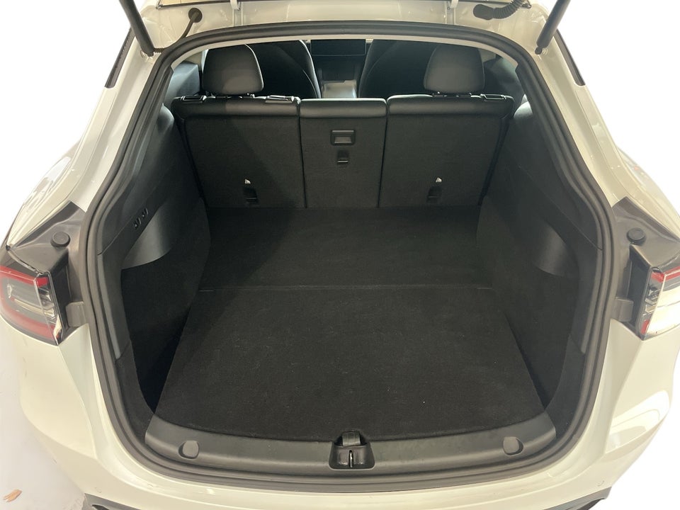 Tesla Model Y Long Range AWD 5d