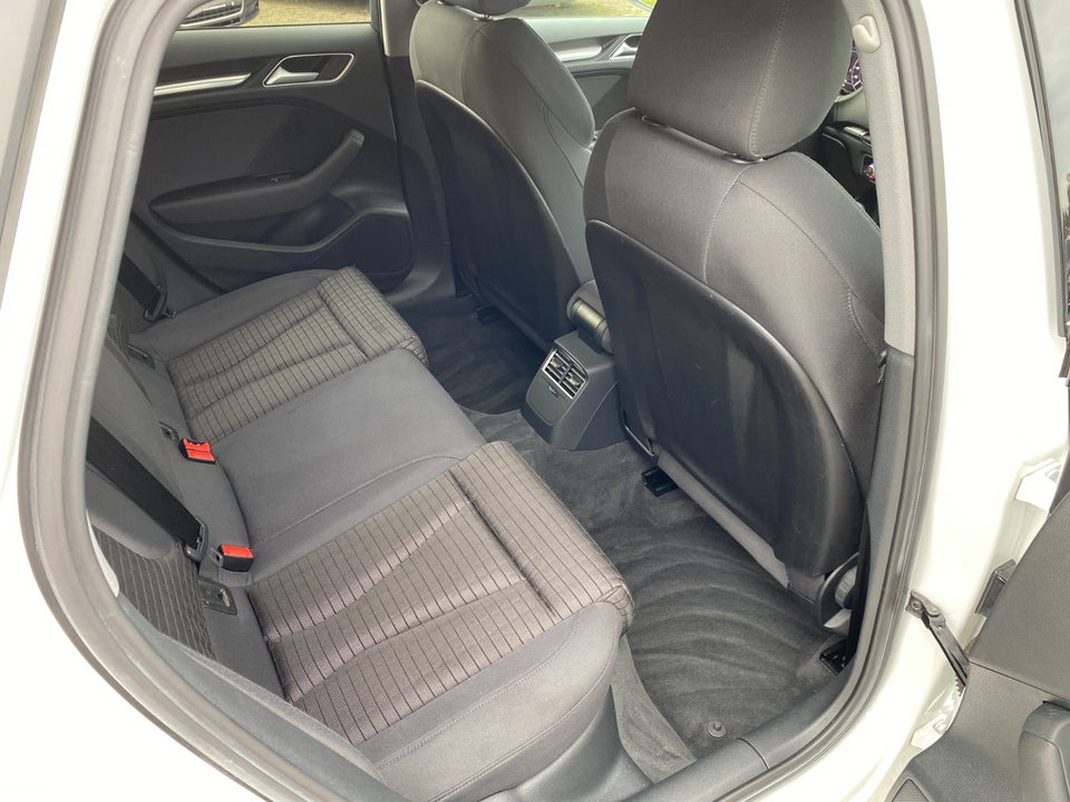 Audi A3 1,4 e-tron Sportback S-tr. 5d