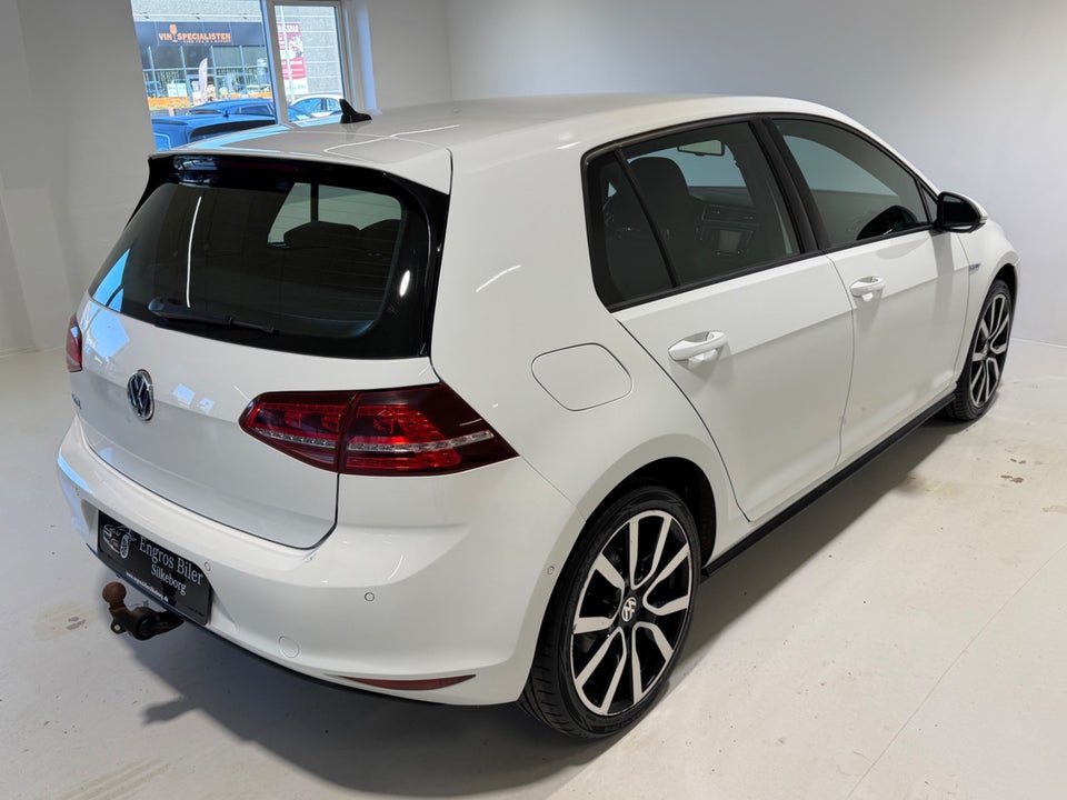 VW Golf VII 1,4 GTE Highline DSG 5d