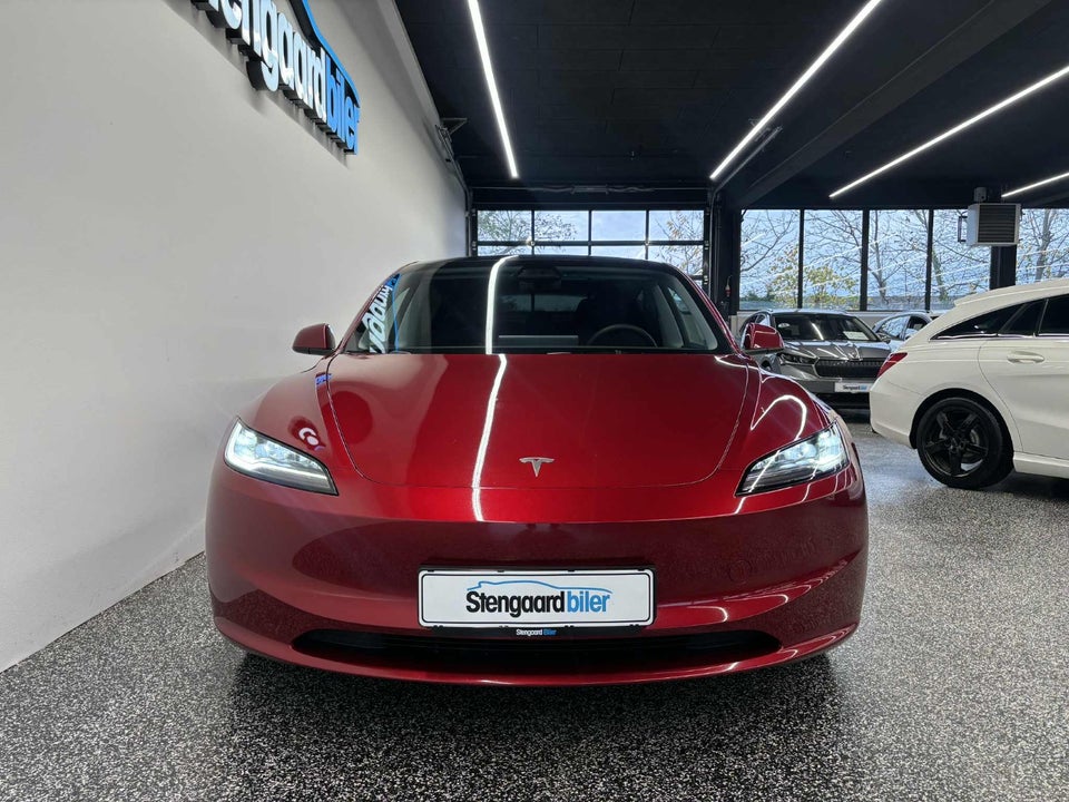 Tesla Model 3 Long Range AWD 4d