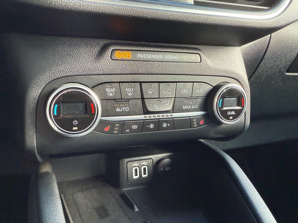 Ford Kuga 2,5 PHEV Titanium CVT 5d