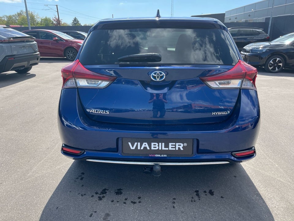 Toyota Auris 1,8 Hybrid H2 Selected CVT 5d