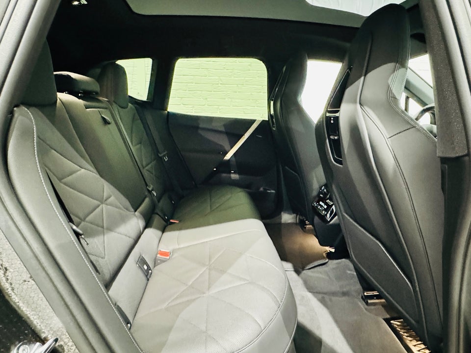 BMW iX xDrive40 Supercharged 5d