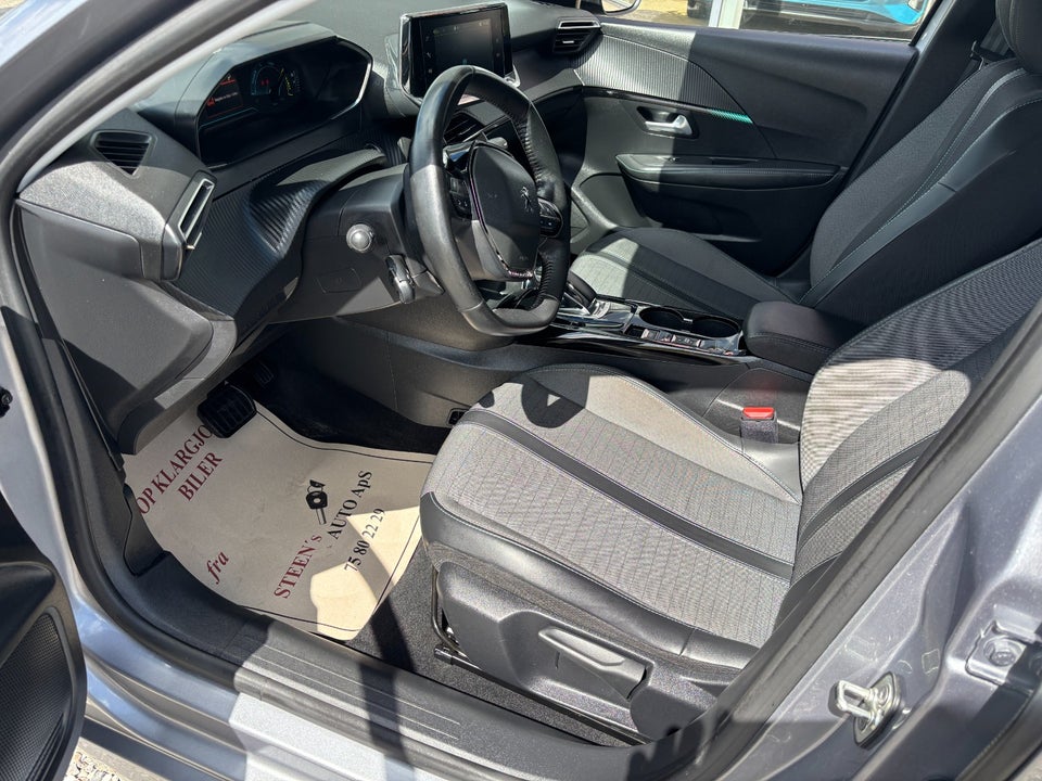 Peugeot e-208 50 Allure 5d