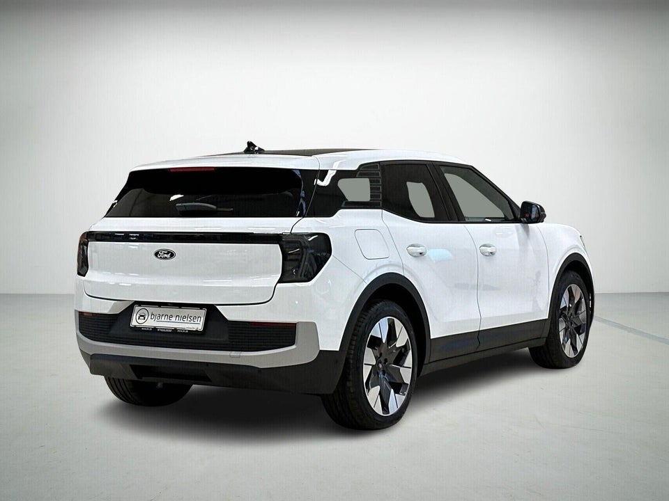 Ford Explorer 82 Premium Extended Range 5d