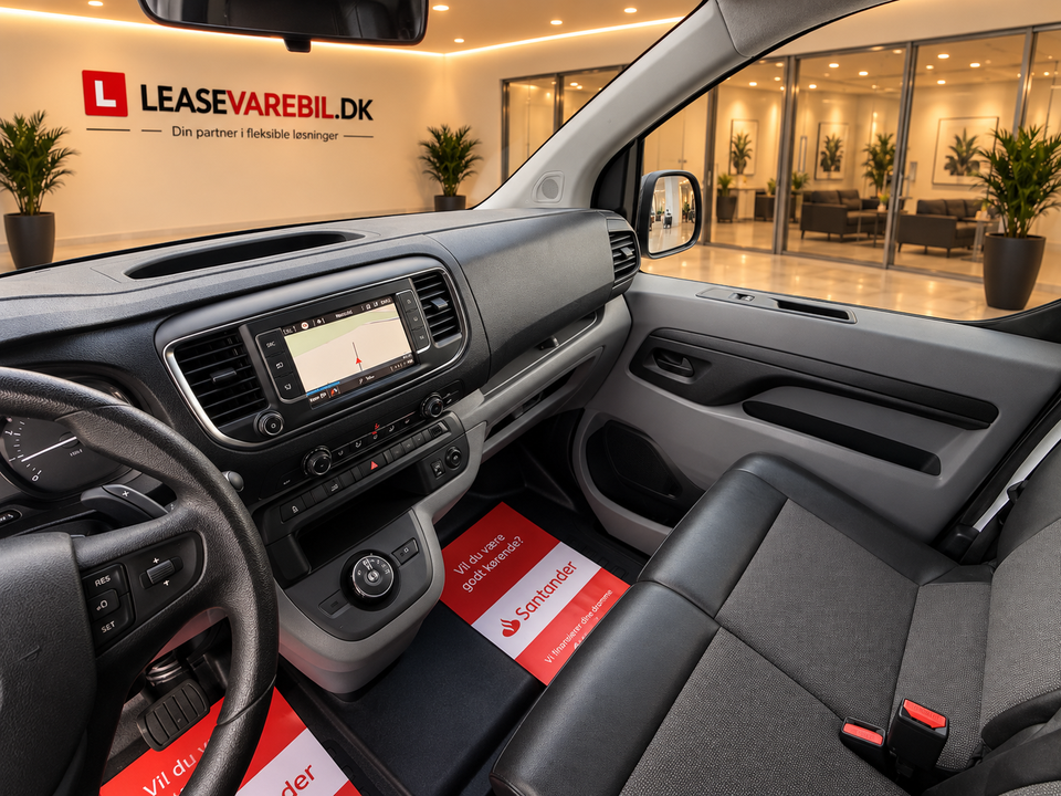 Toyota ProAce 2,0 D 120 Long Comfort Master aut. 4d