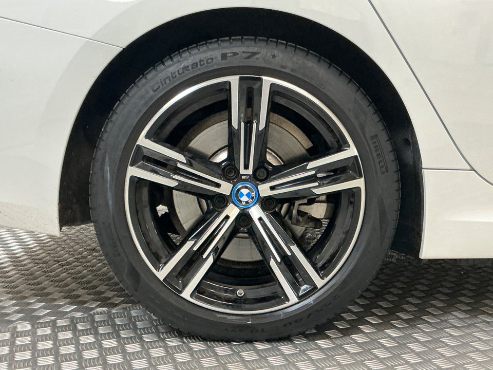 BMW 330e 2,0 Touring M-Sport aut. 5d