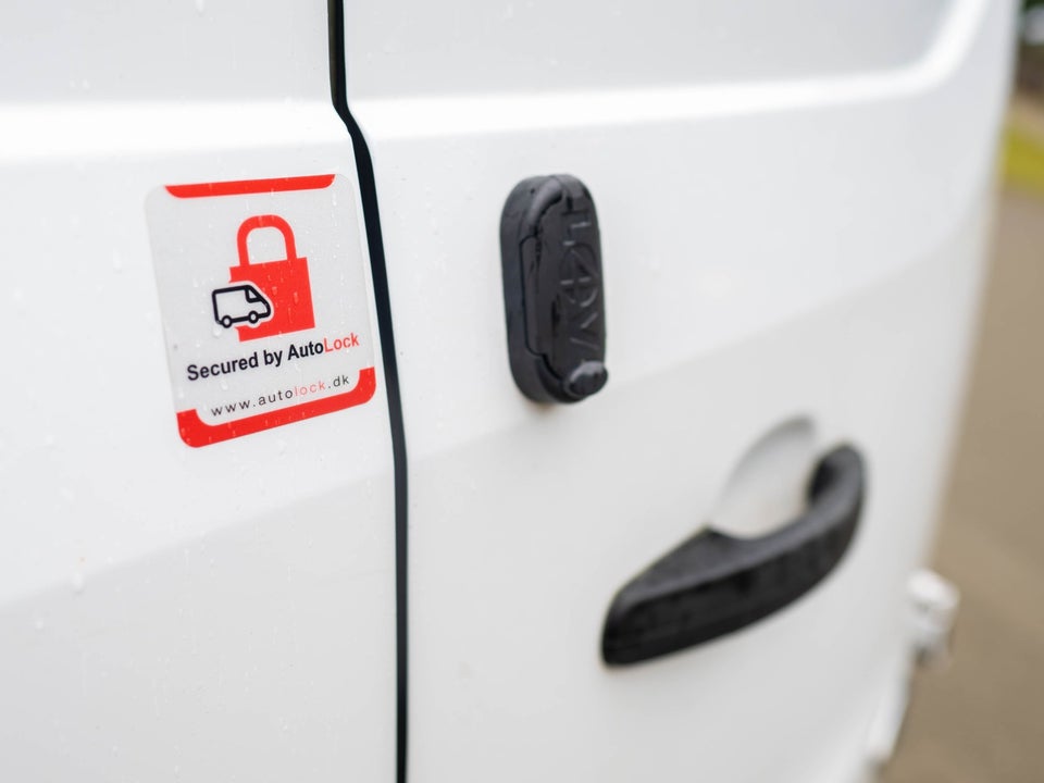 Ford Transit Custom 300 L2 2,0 TDCi 130 Ambiente
