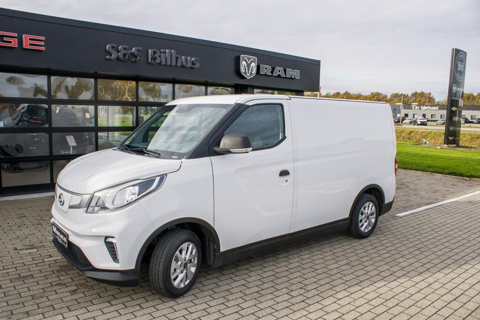 Maxus e-Deliver 3 50 Cargo Van SWB