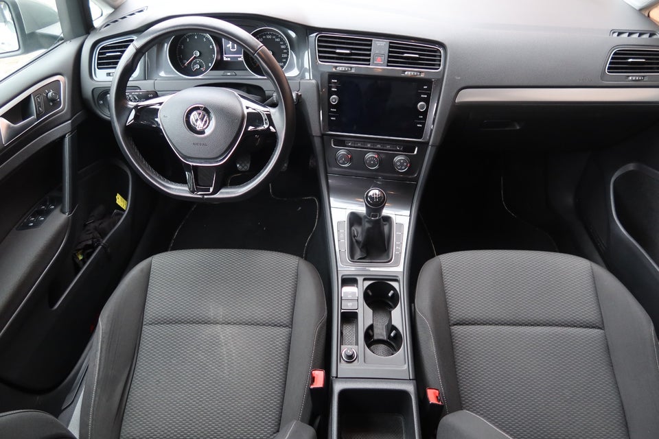 VW Golf VII 1,0 TSi 85 Trendline 5d