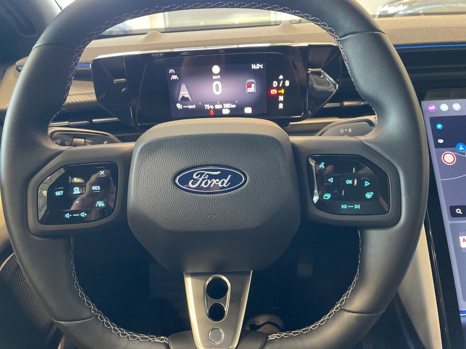 Ford Capri 82 Premium Extended Range 5d