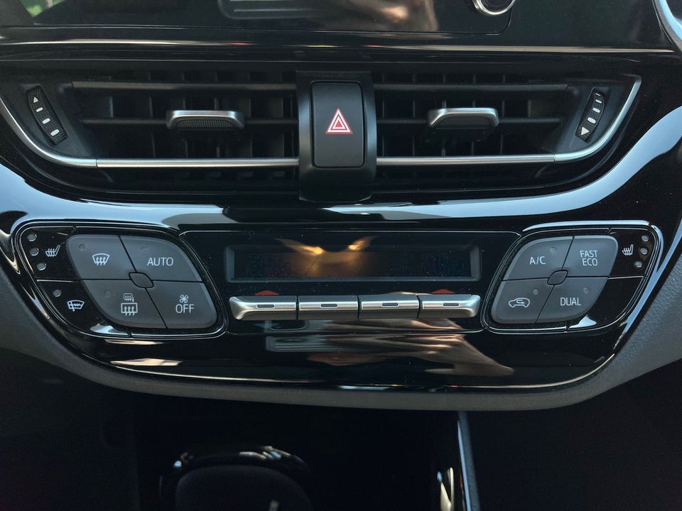 Toyota C-HR 1,8 Hybrid C-LUB Premium CVT 5d
