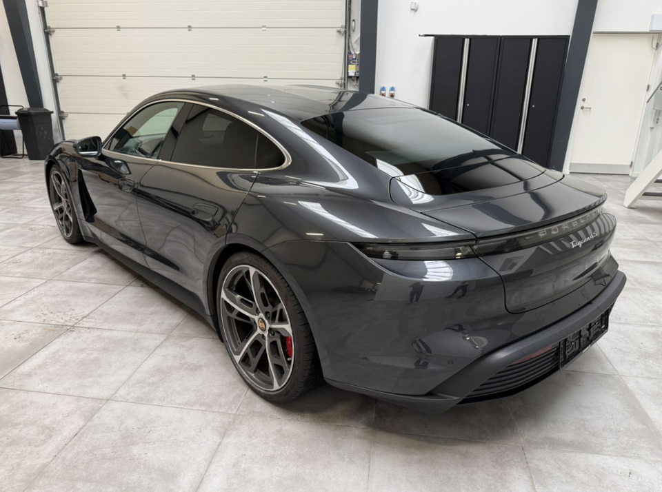 Porsche Taycan 4S 4d