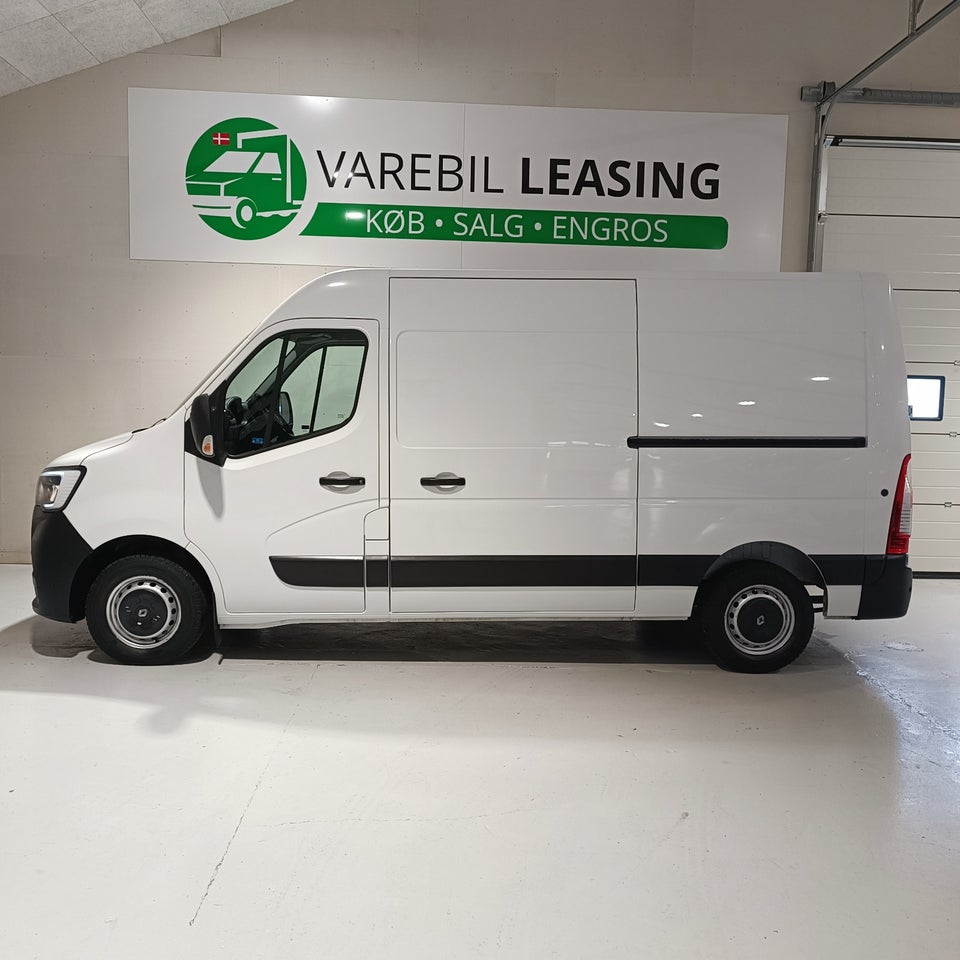 Renault Master IV T33 2,3 dCi 150 L2H2 Kassevogn