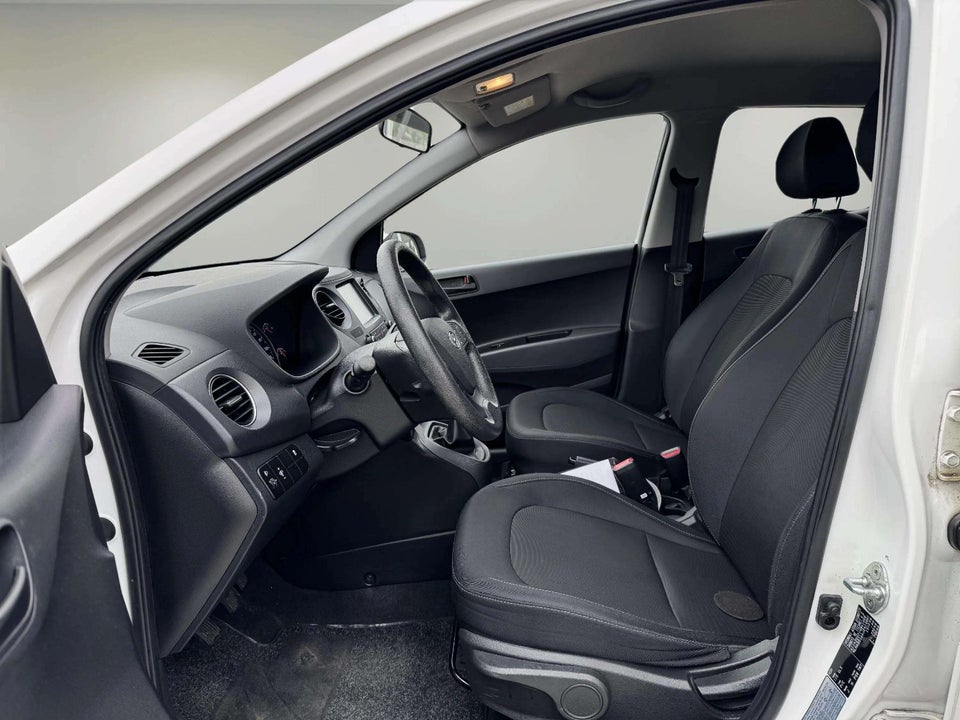 Hyundai i10 1,0 Premium 5d