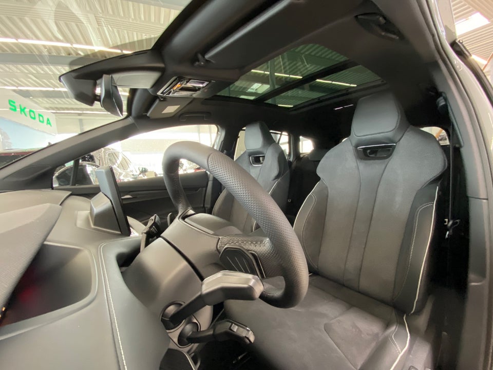 Skoda Enyaq 85x iV Sportline Maxx 5d