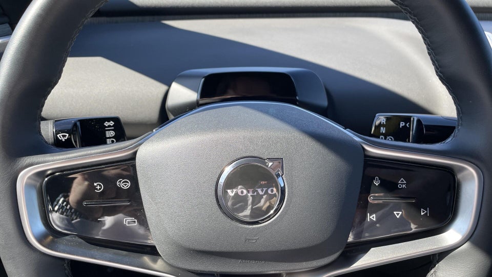 Volvo EX30 Extended Range Plus 5d