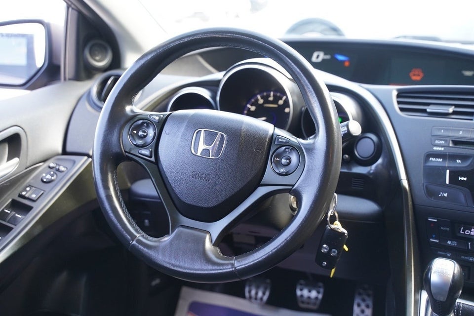 Honda Civic 1,8 i-VTEC Sport 5d