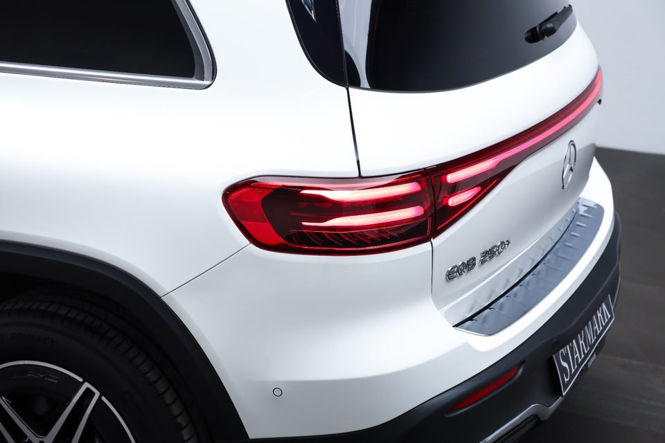 Mercedes EQB250+ AMG Premium 5d