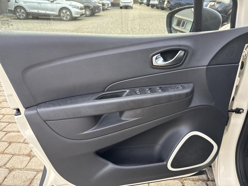 Renault Captur 0,9 TCe 90 Life 5d