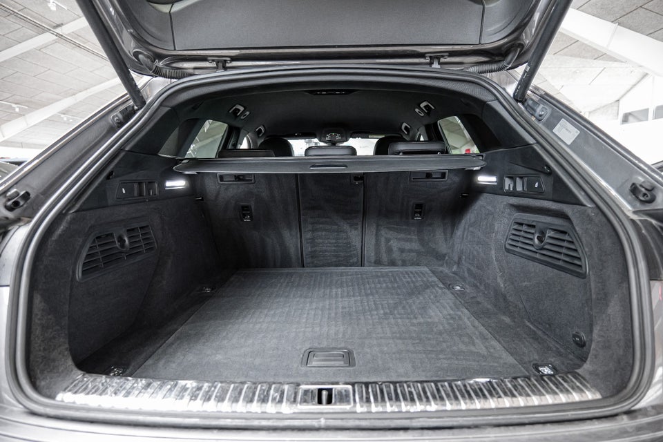 Audi e-tron 55 Advanced quattro 5d