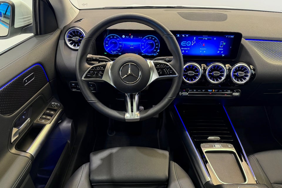 Mercedes EQA300 Progressive 4Matic 5d