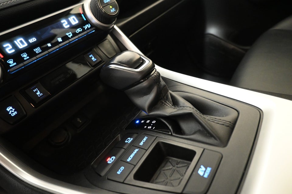 Toyota RAV4 2,5 Hybrid H3 Business MDS 5d