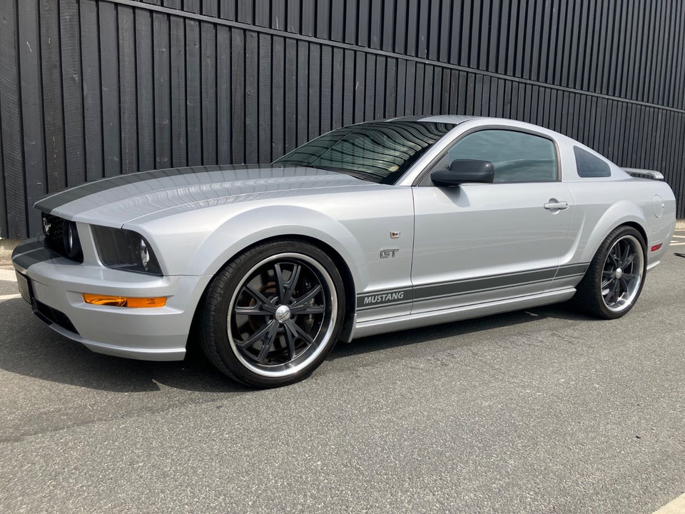 Ford Mustang 4,6 GT Coupé aut. 2d