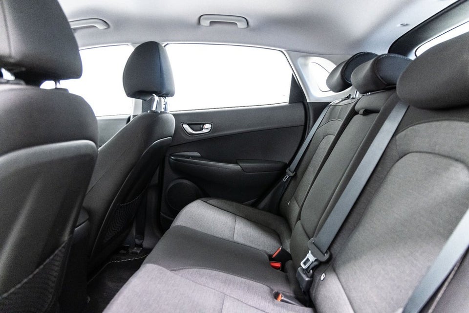 Hyundai Kona 39 EV Select 5d