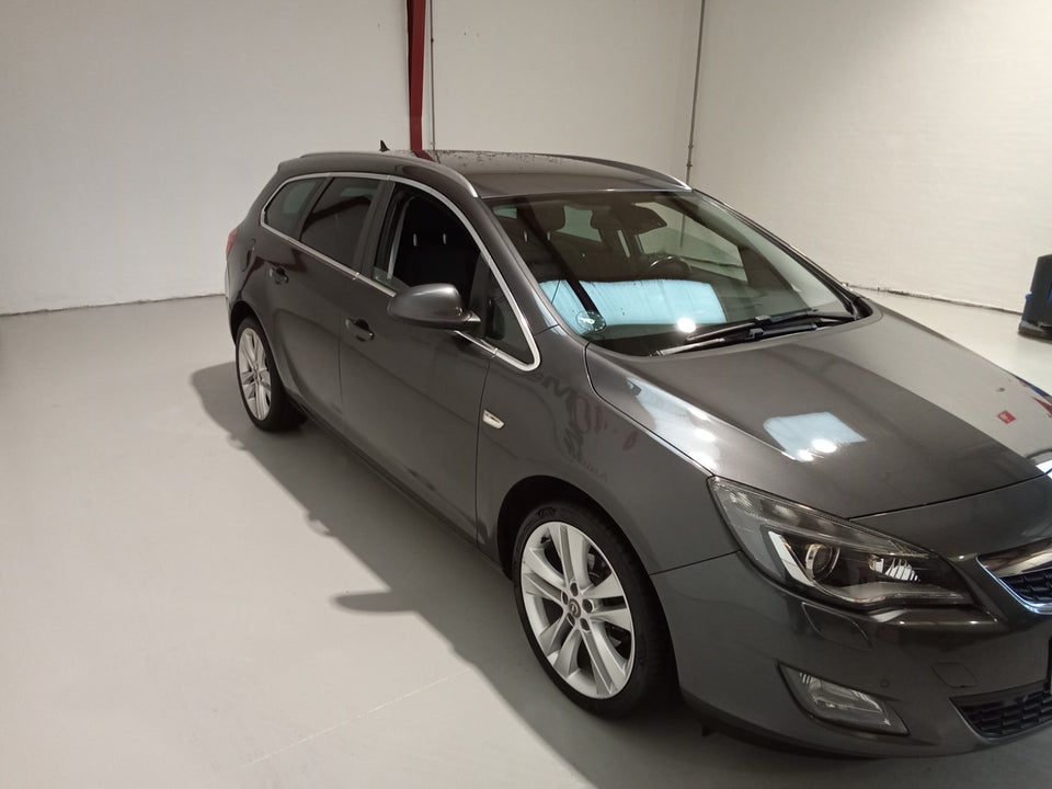Opel Astra 1,4 T 140 Sport Sports Tourer 5d