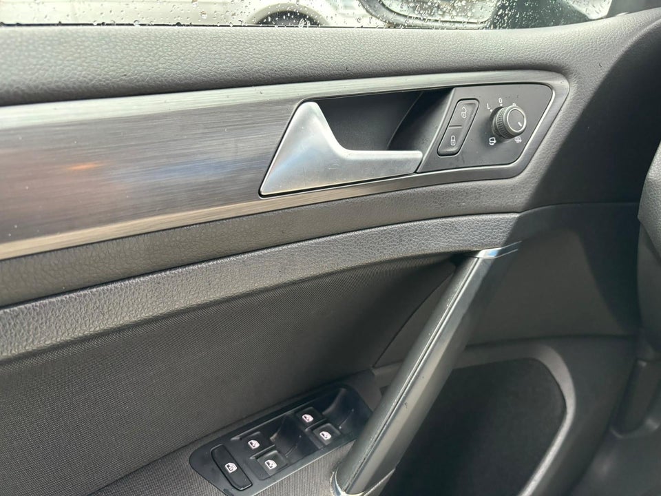 VW Golf VII 1,5 TSi 130 Comfortline DSG 5d