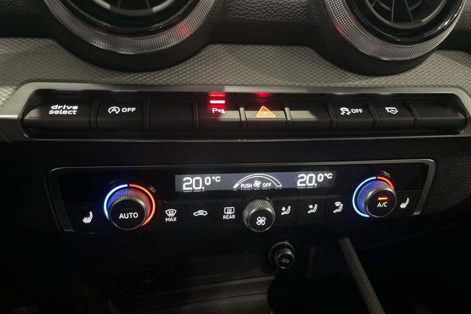 Audi Q2 35 TFSi S-line S-tr. 5d